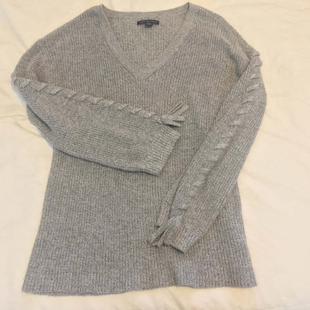 American Eagle Sweater